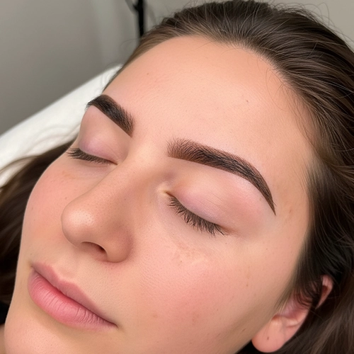 Micropigmentación de cejas